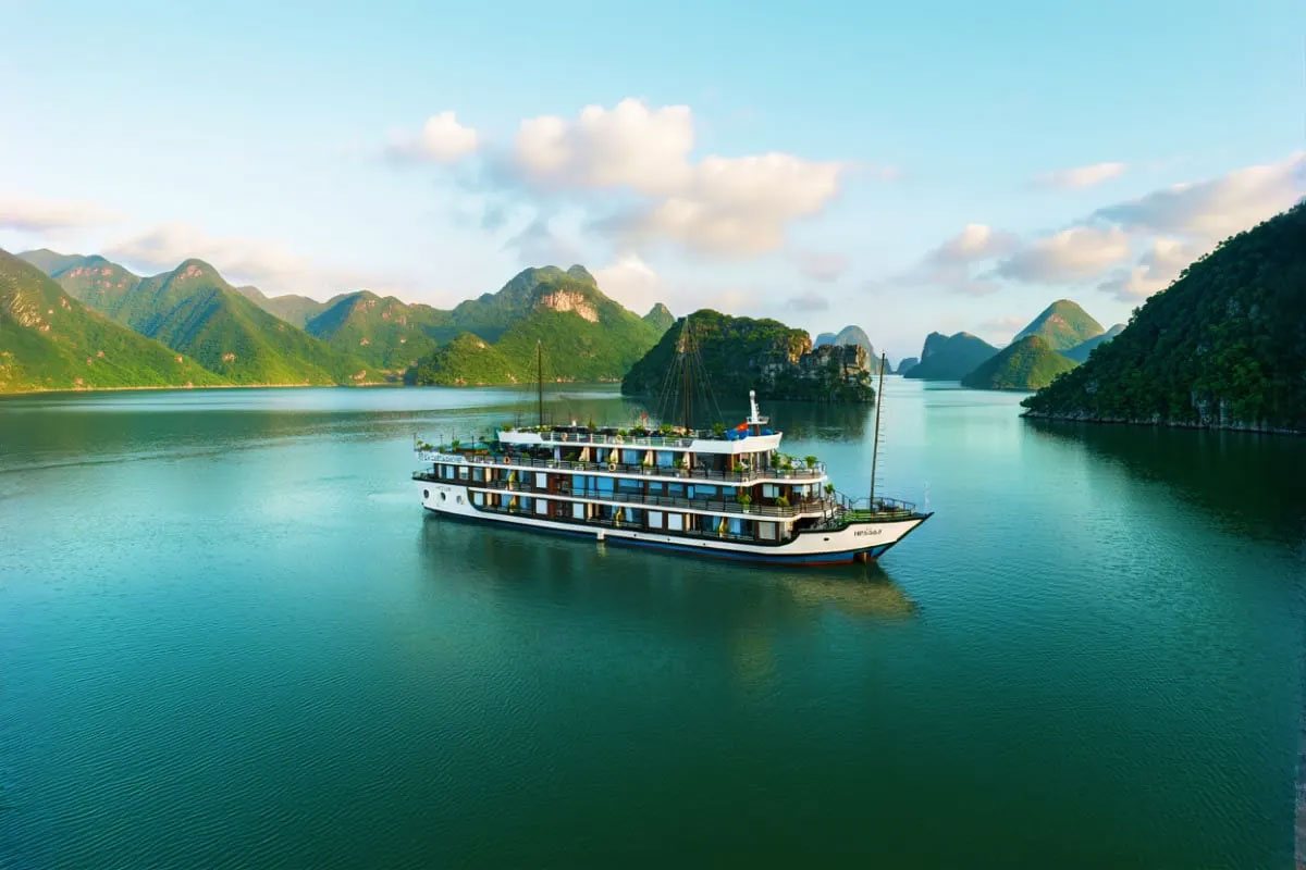 Ha Long Bay Day Cruise
