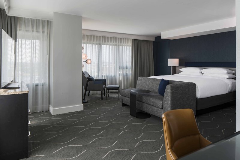 Renaissance Baltimore Harborplace Hotel