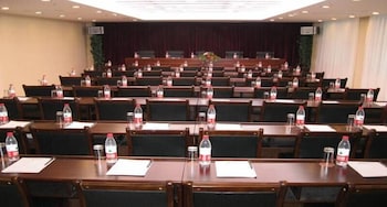 Yile Hotel Xining