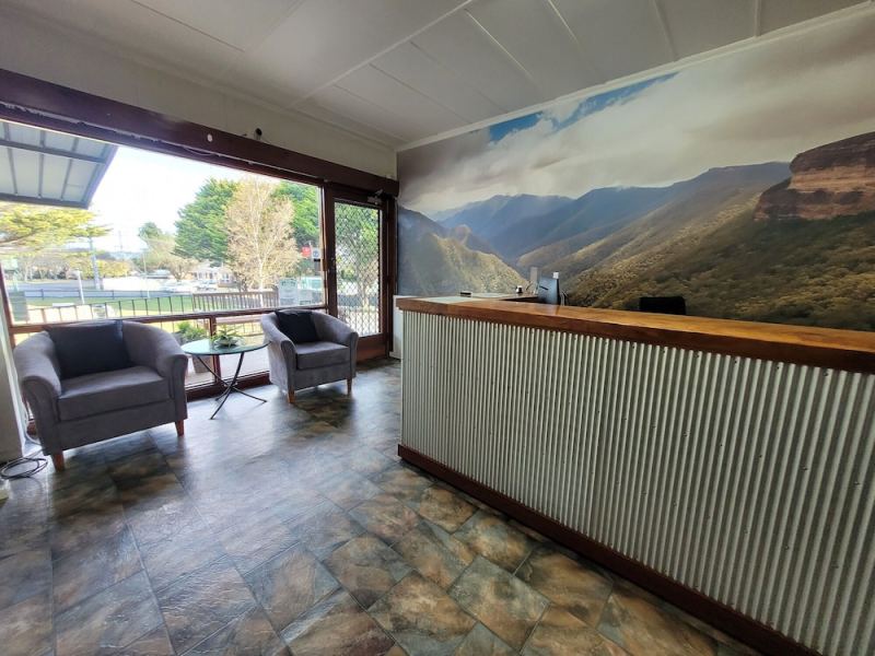 Titania Motel