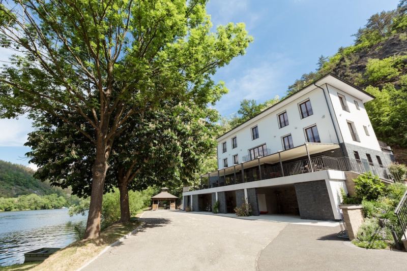 Hotel Mandát, Hradistko, Czech Republic
