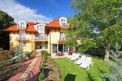 Balazs Villa