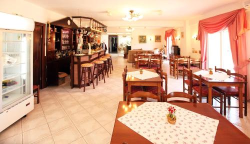 Hotel Fourkos