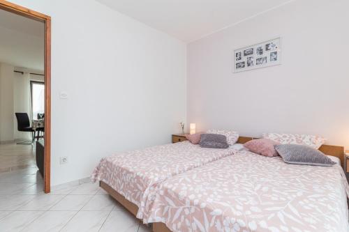 Apartments Rede