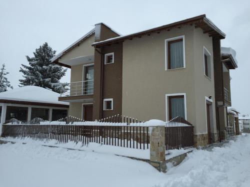 Twins Holiday Home