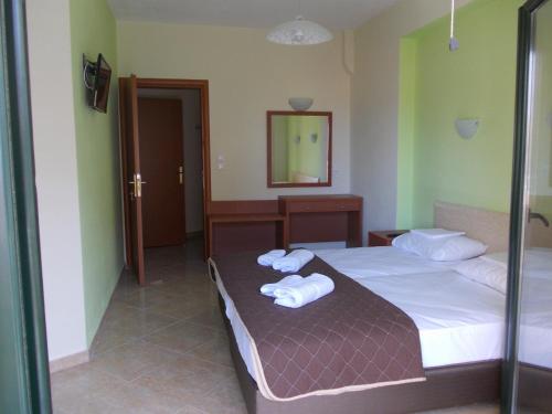 Oneiro Studios, Loutra Edipsou, Greece