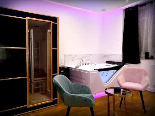 Le VÃ©nus Appartement SPA Privatif BalnÃ©o Sauna, Dijon, France