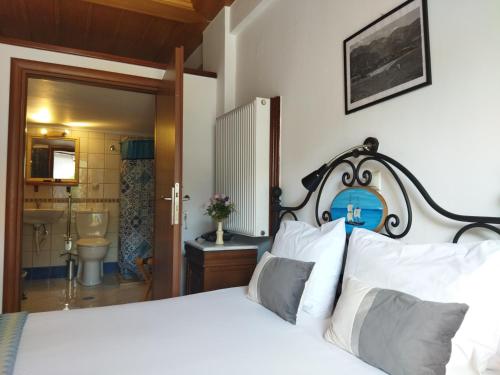 Paraliako Hotel