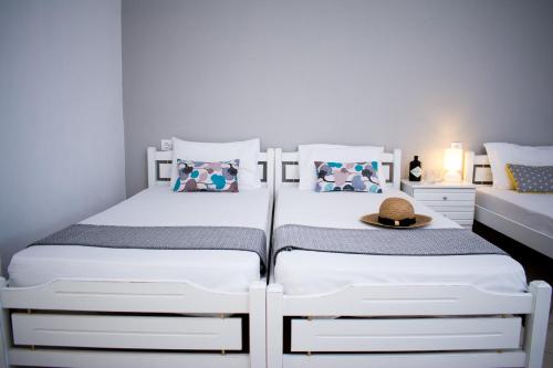 Avgerou Studios and Apartments