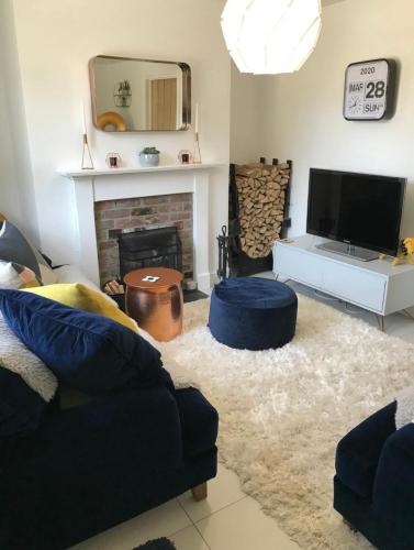 Newly Renovated 5 Star Cosy-Up Romantic Cottage Longleat & Centre Parcs 5 min, Warminster, United Kingdom