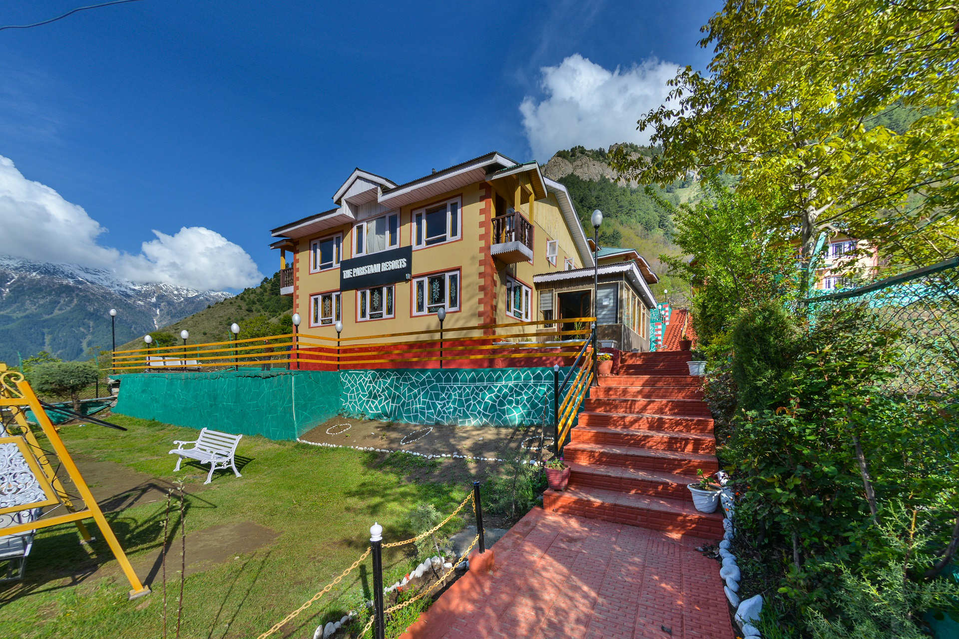 The Paristaan Resorts, Pahlgam, India