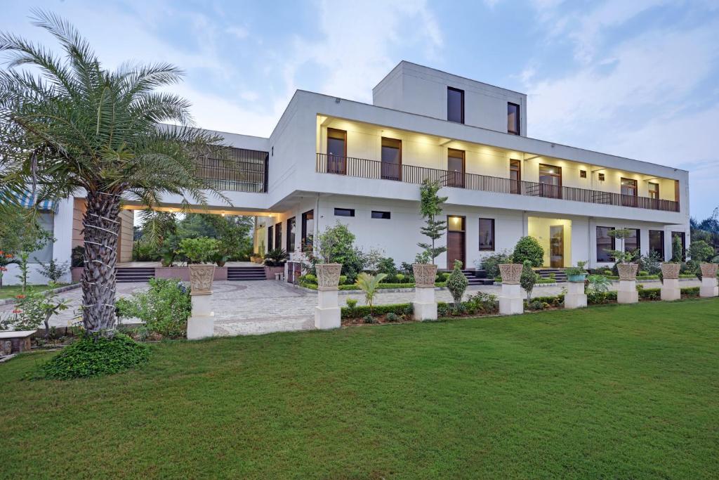 Clarks Safari Resort, Ranthambore, India