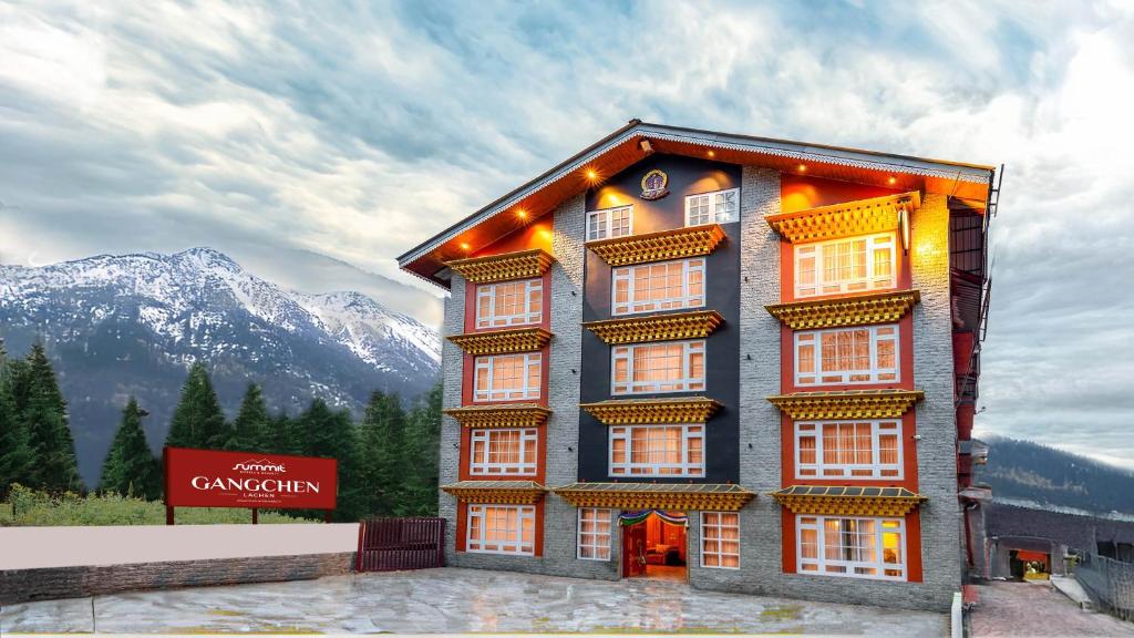 Summit Gangchen Hotel, Lachen, India