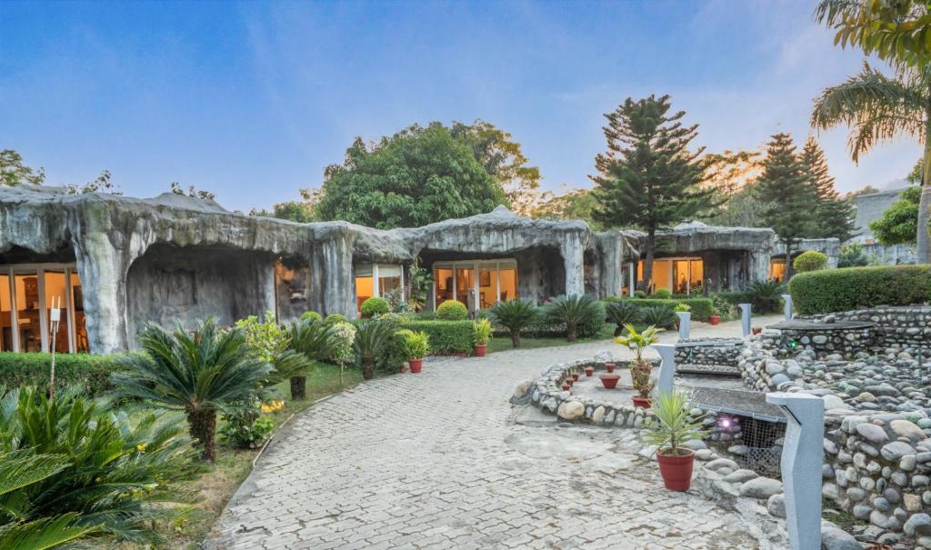 Bellmont Caves Resort and Spa, Corbett, Corbett, India