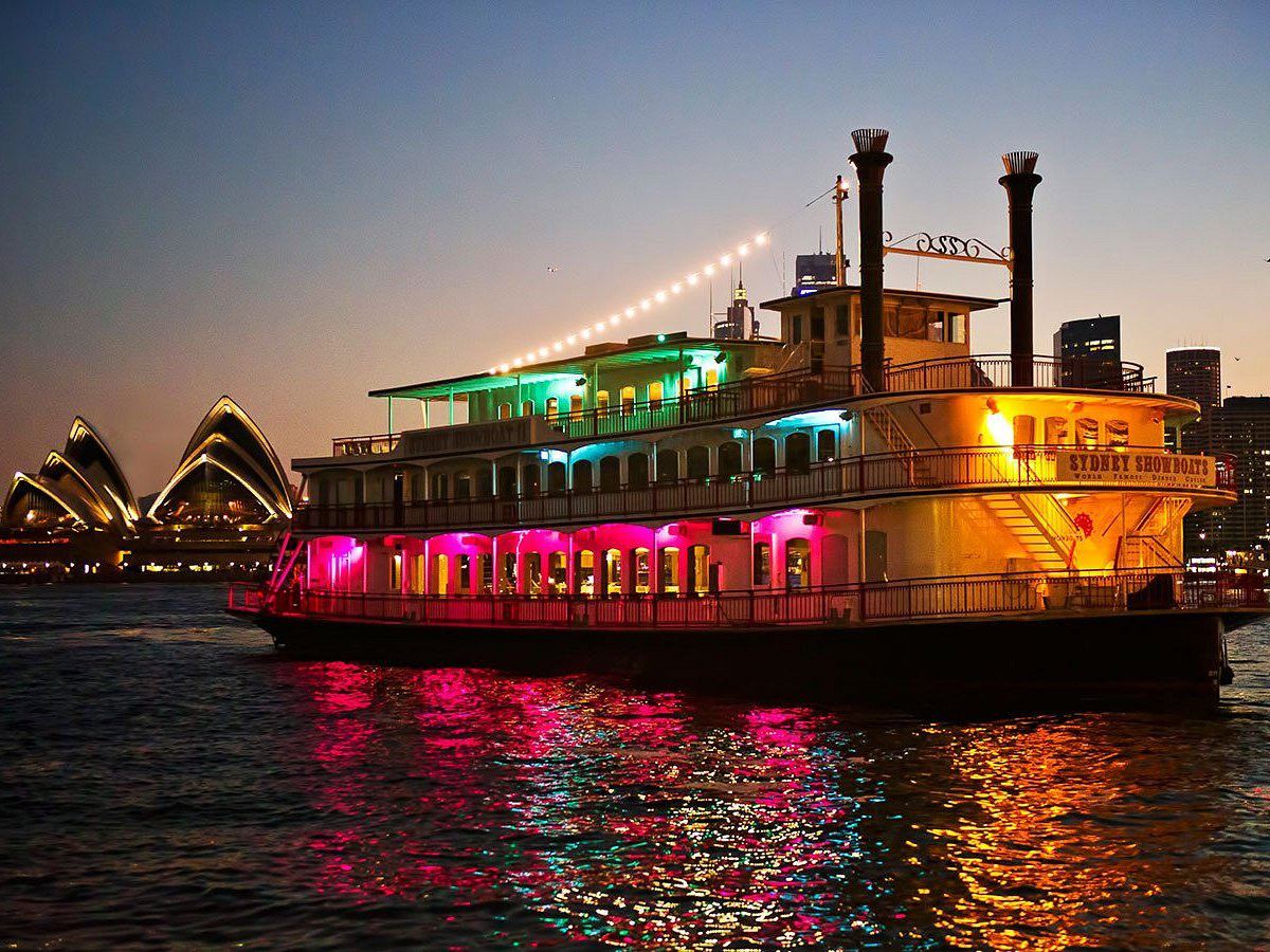 Sydney Showboat Dinner Cruise