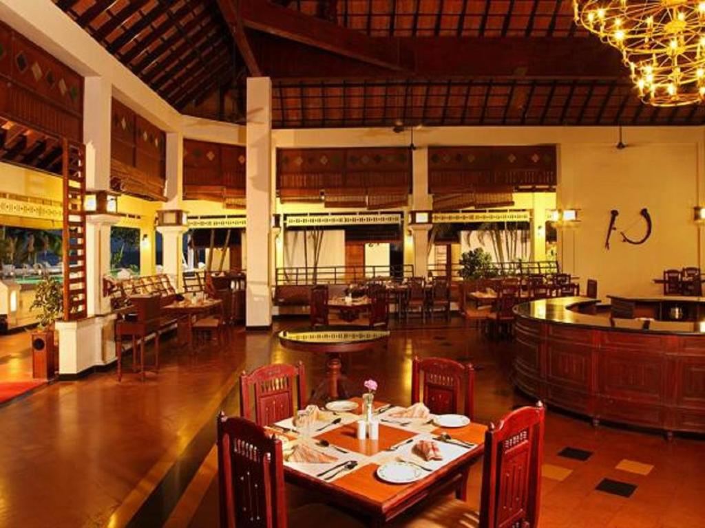 Abad Whispering Palms Resort