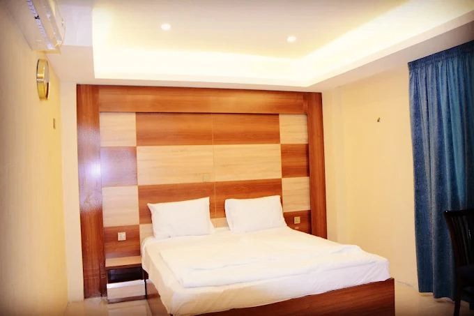 Burj Al Furqan Hotel