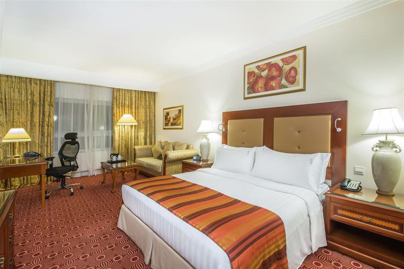 Holiday Inn