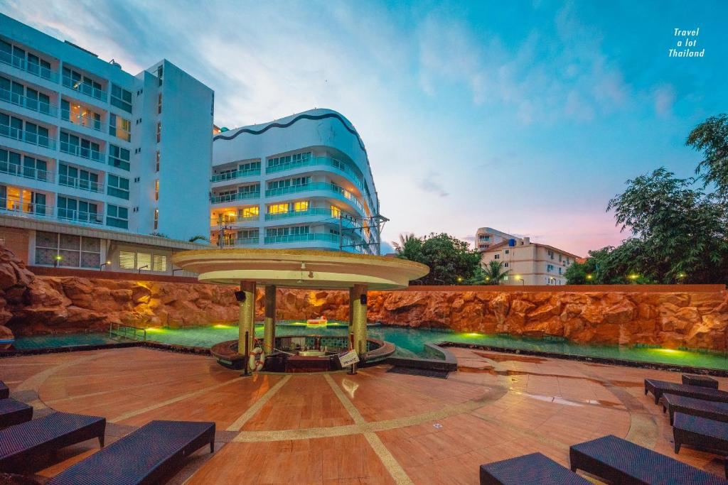 Centara Nova Hotel Pattaya