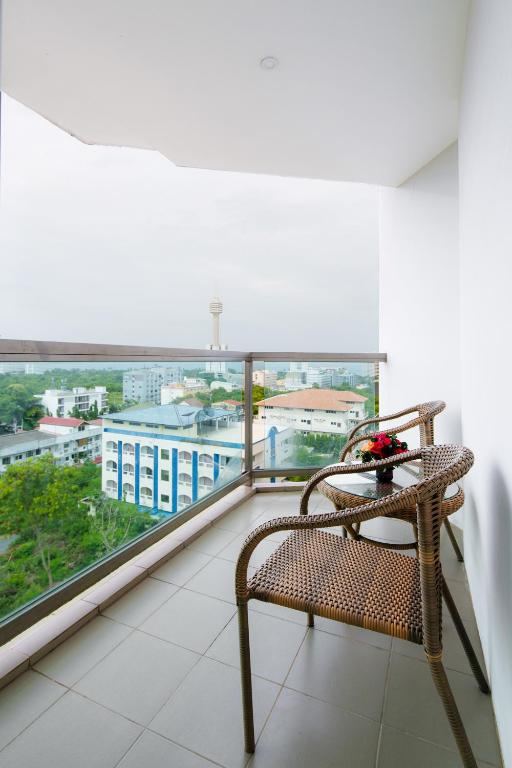 Aiyara Grand Hotel