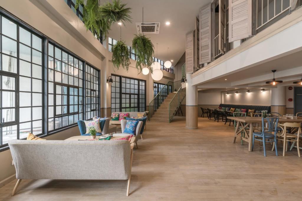 The Blanket Hotel Phuket