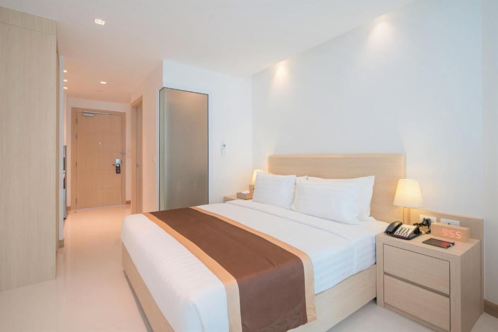 The Beachfront Hotel Phuket