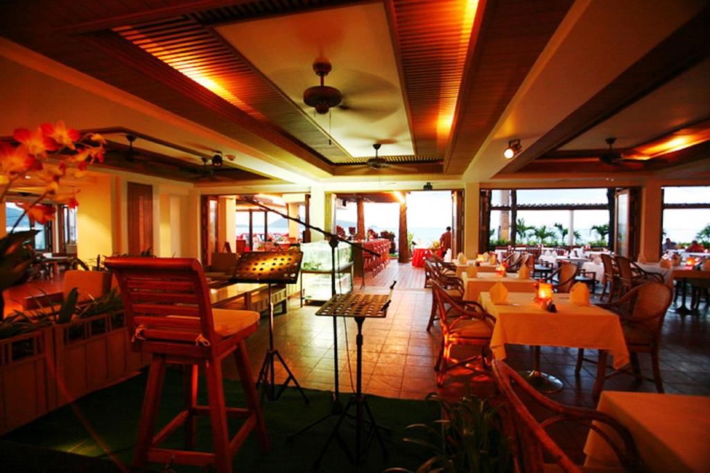Sunset Beach Resort