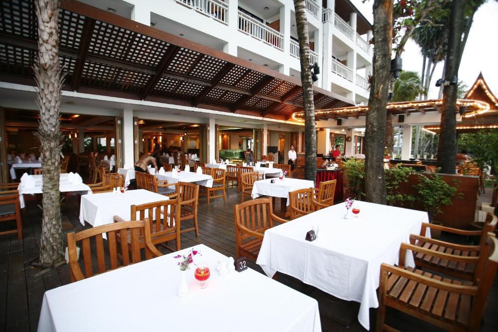 Sunset Beach Resort