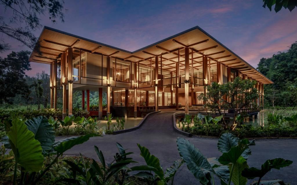 Anantara Layan Phuket Resort