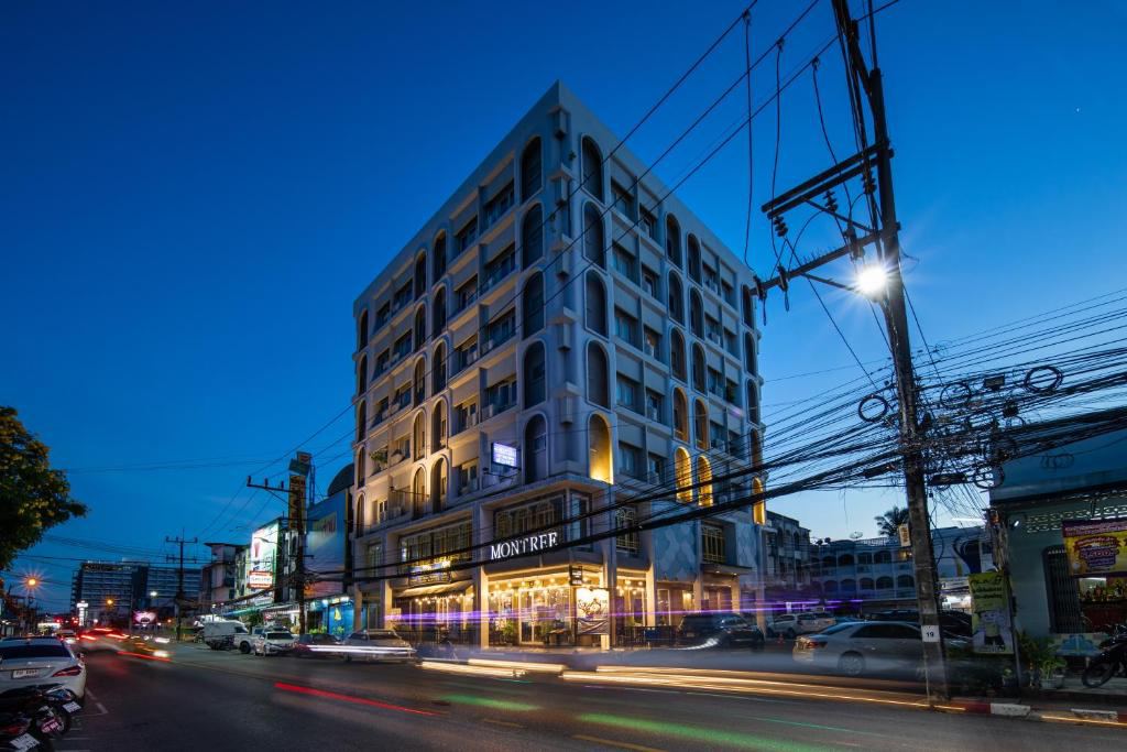 Montree Phuket Hotel