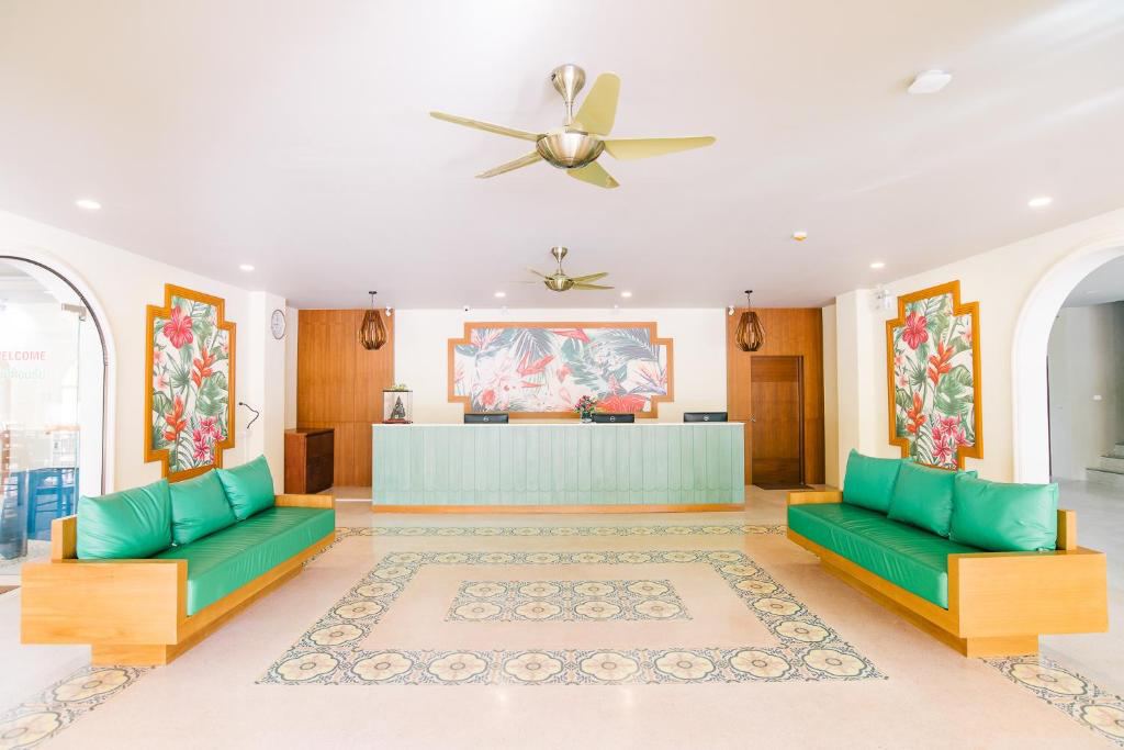 The Pineapple Hotel