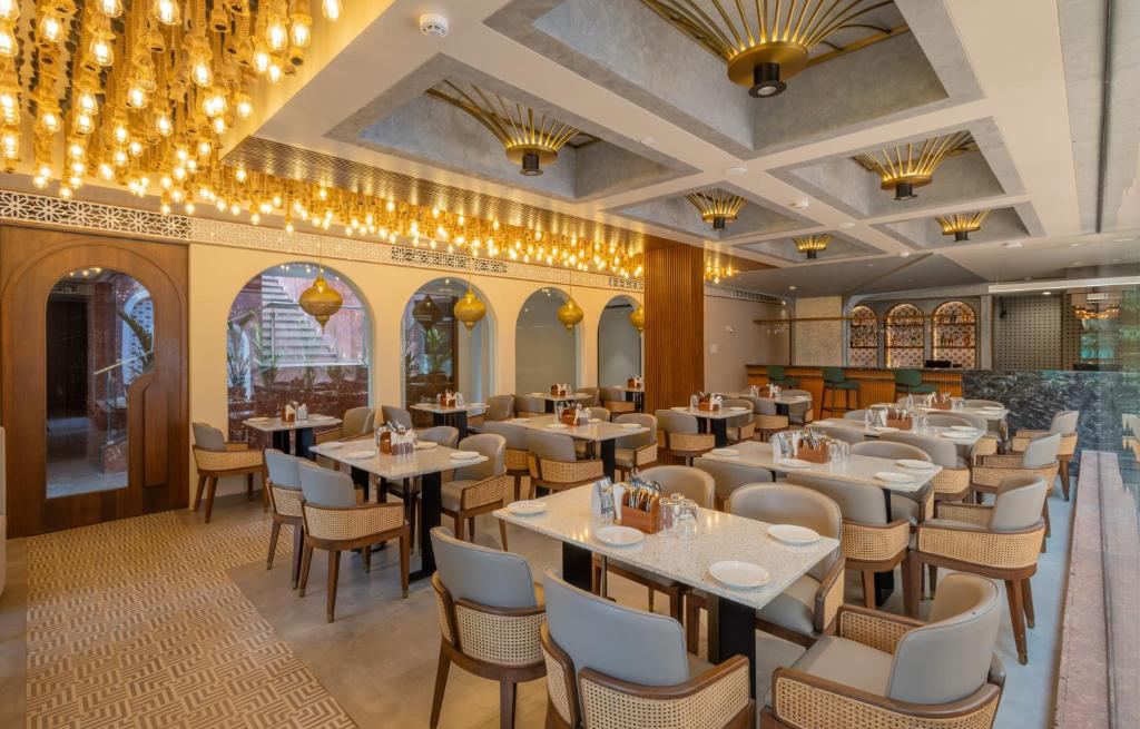 Effotel By Sayaji Hotel