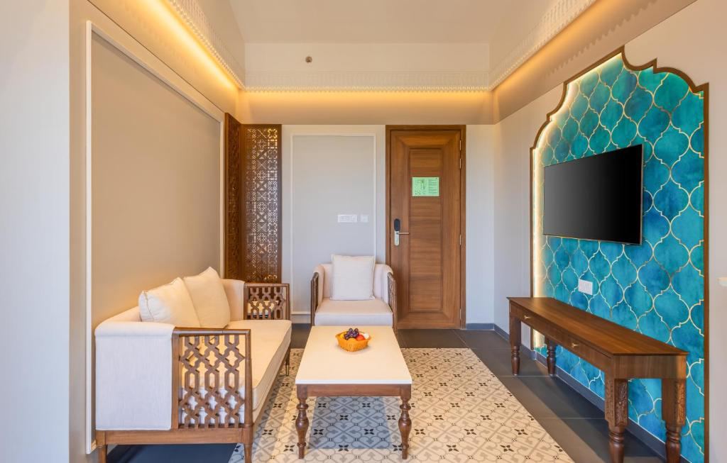 Effotel By Sayaji Hotel