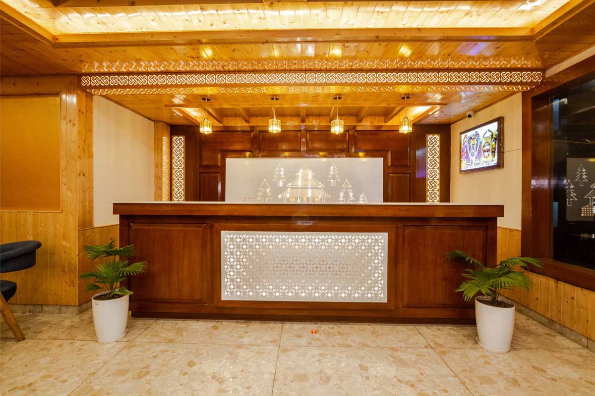 Hotel Surya Inn & Suites