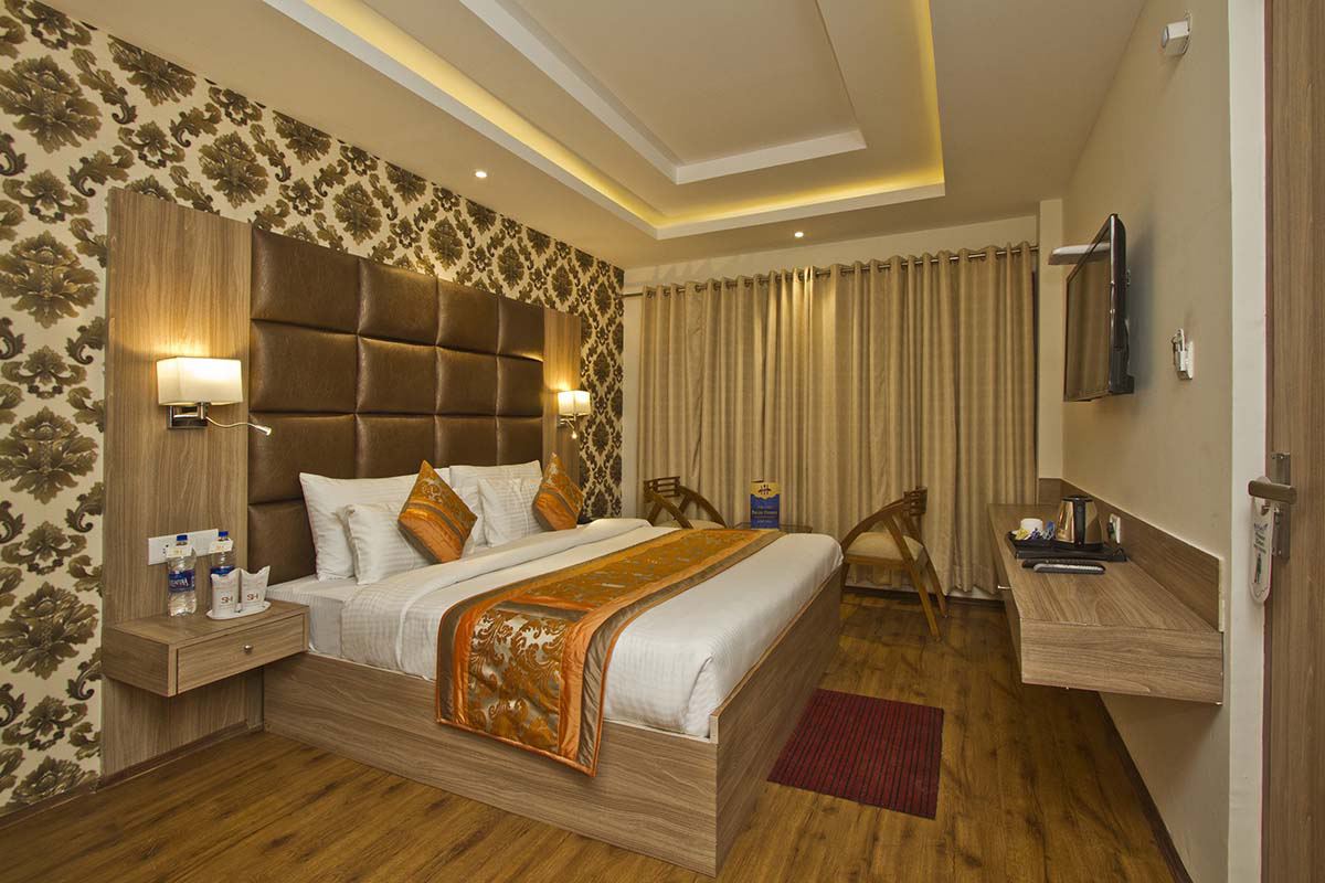 Hotel Avishi Greens
