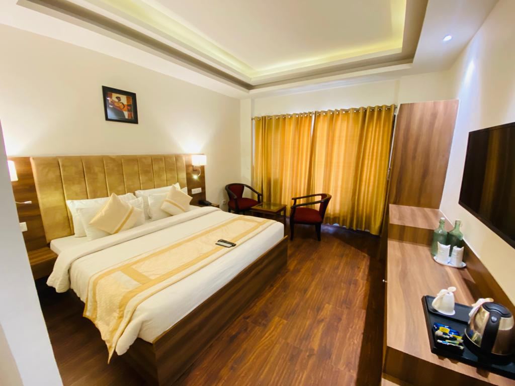 Hotel Avishi Greens