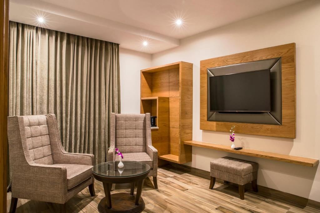 Regenta Central Cassia Hotel