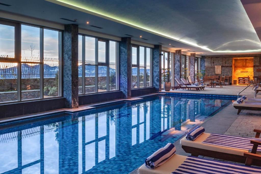 Taj Theog Resort & Spa