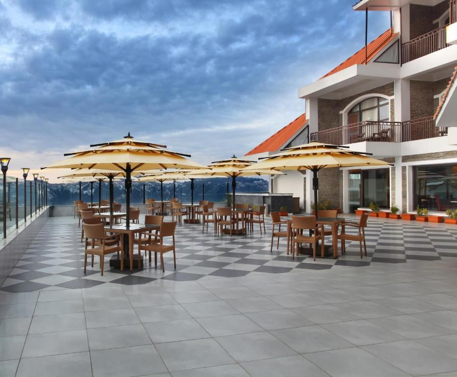 Marigold Sarovar Portico Resort