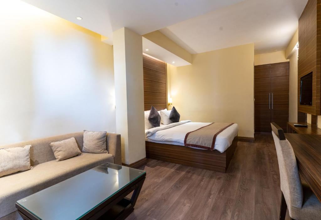 Marigold Sarovar Portico Resort