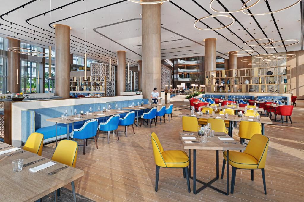 JA Lake View Dubai Hotel