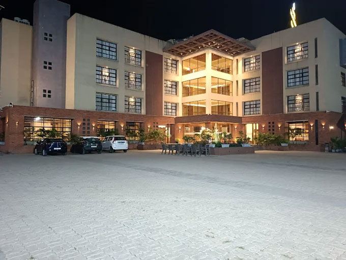 Hotel The Pramukh