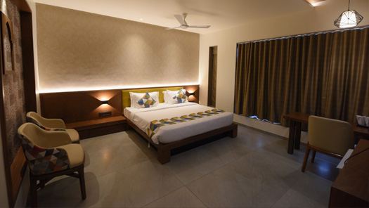 Hotel The Pramukh