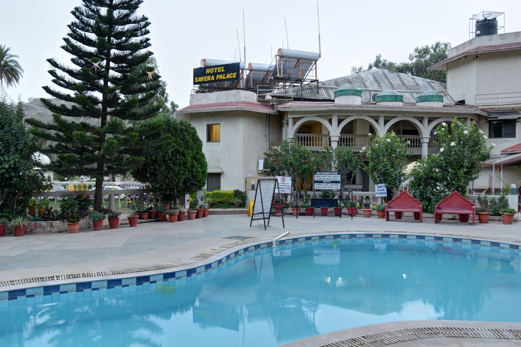 Hotel Savera Palace