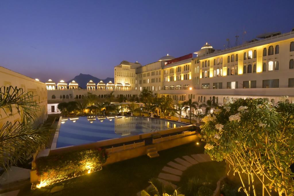Radisson Blu Palace Resort & Spa