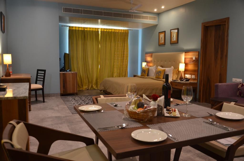 juSTa Luxe Sajjangarh Resort & Spa