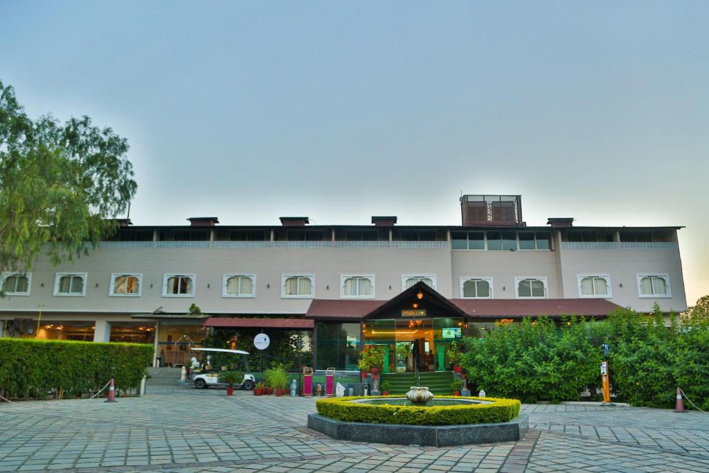 Bamboo Saa Resort & Spa