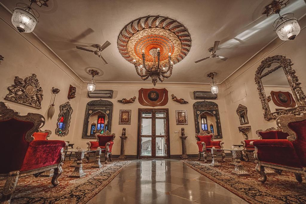The Royal Retreat Resort & Spa