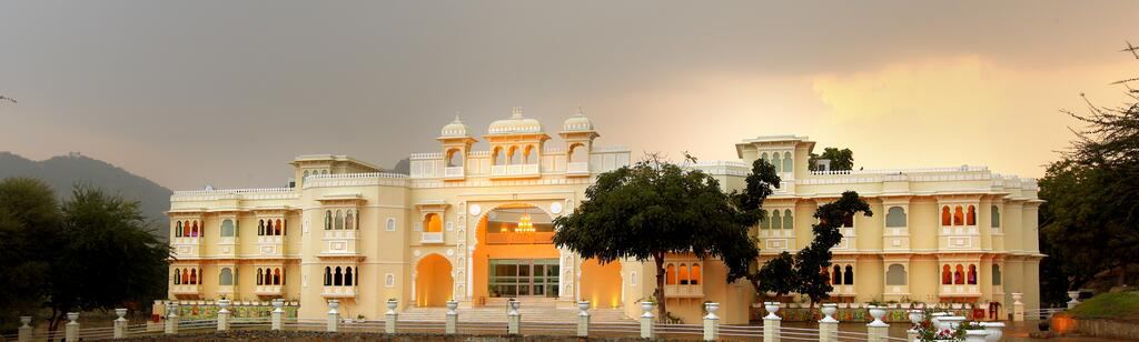 Shourya Garh Resort & Spa