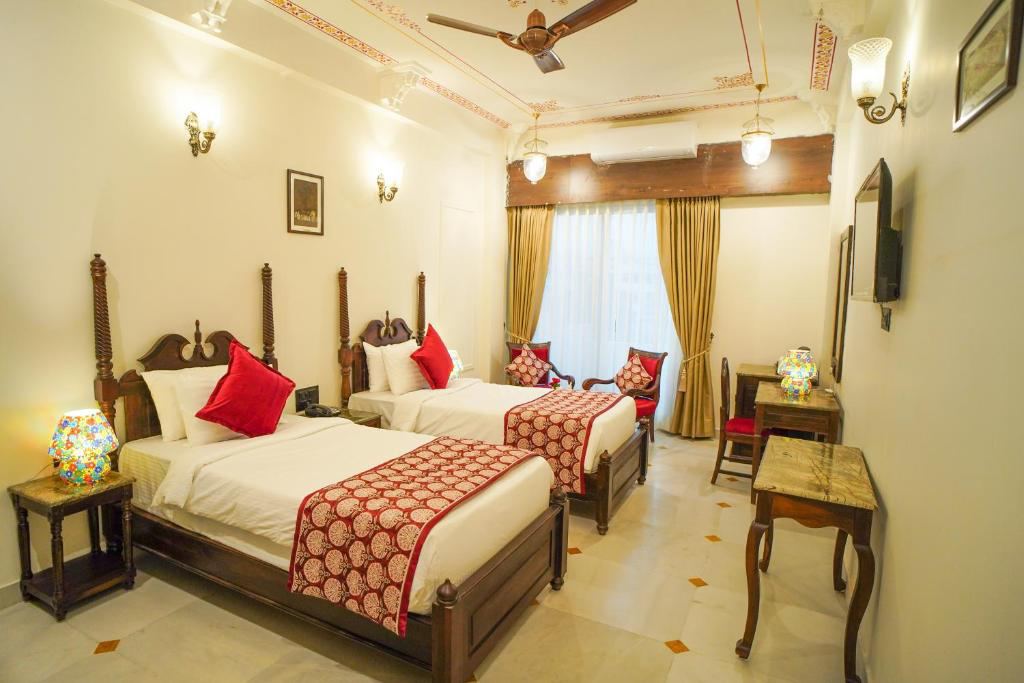The Amar Mahal by Trulyy